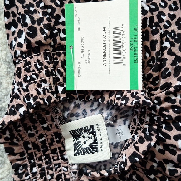 NWT. Anne Klein top size L - Picture 2 of 6